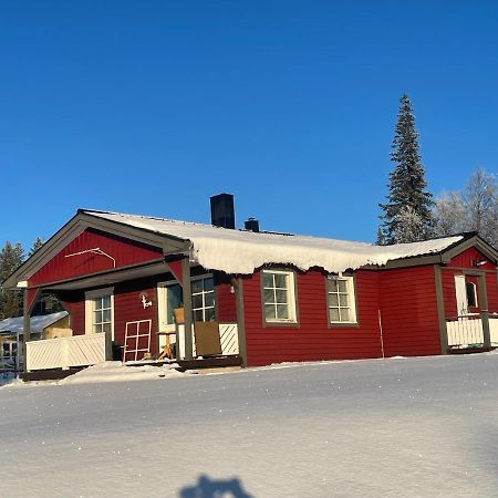 Villa Little Adorable Red Kiruna Exterior foto